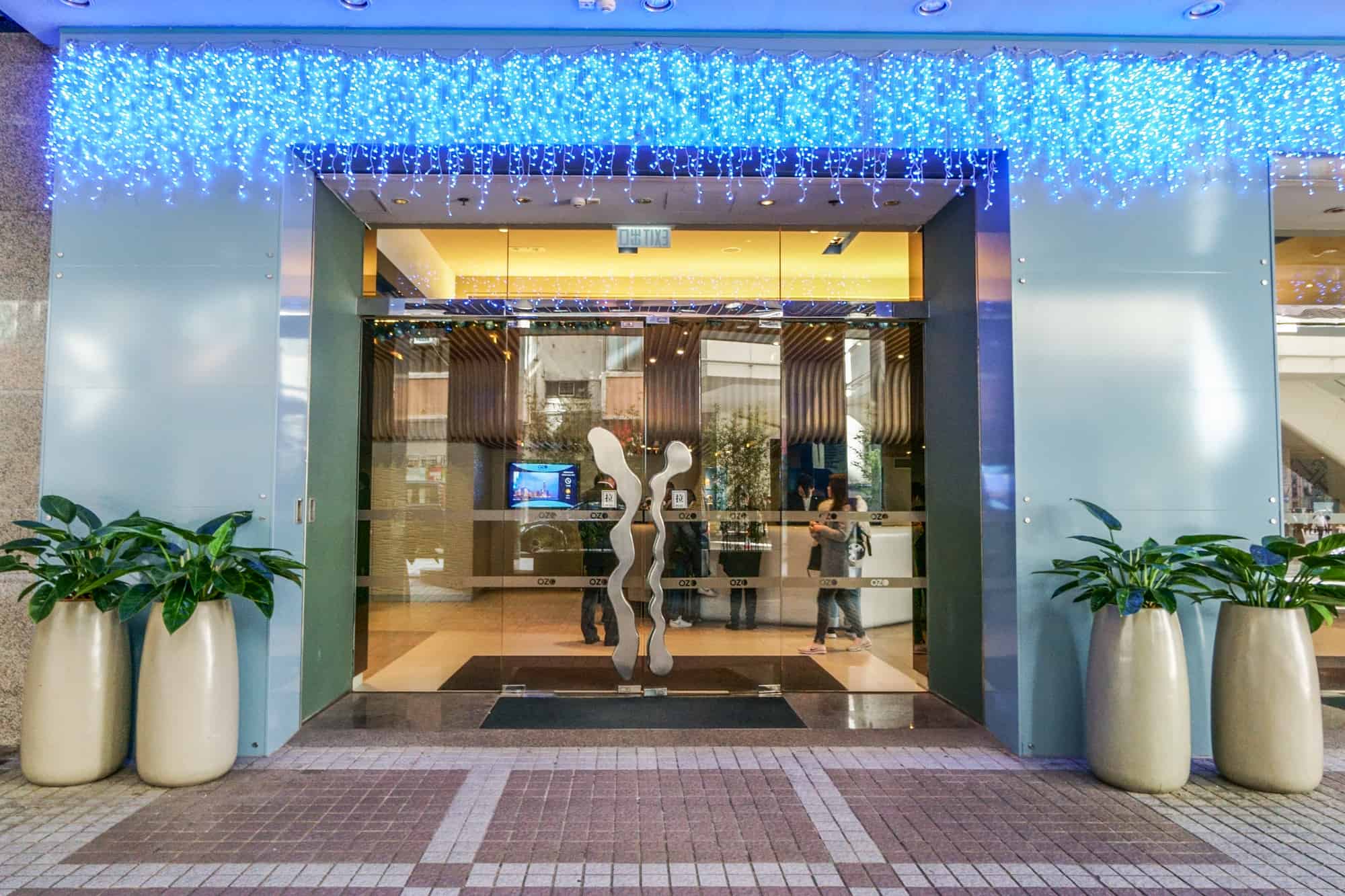 OZO Wesley Hong Kong Eingang