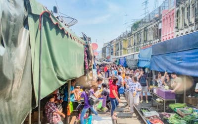 Mae Klong Railway Market – Der abenteuerlichste Markt in Thailand