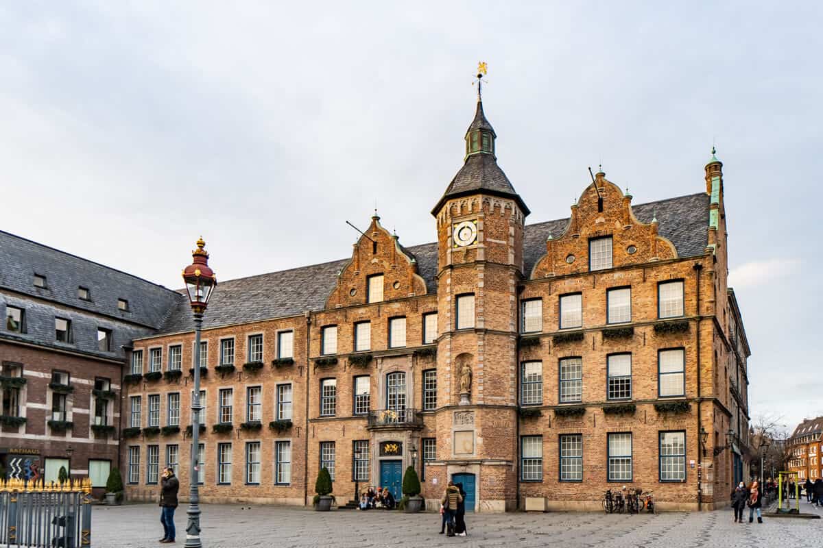Das historische Rathaus Düsseldorf