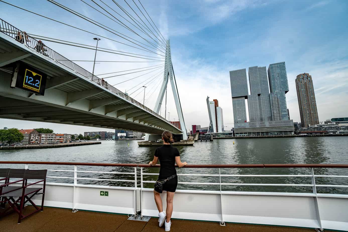 Barbara an der Erasmusbrücke