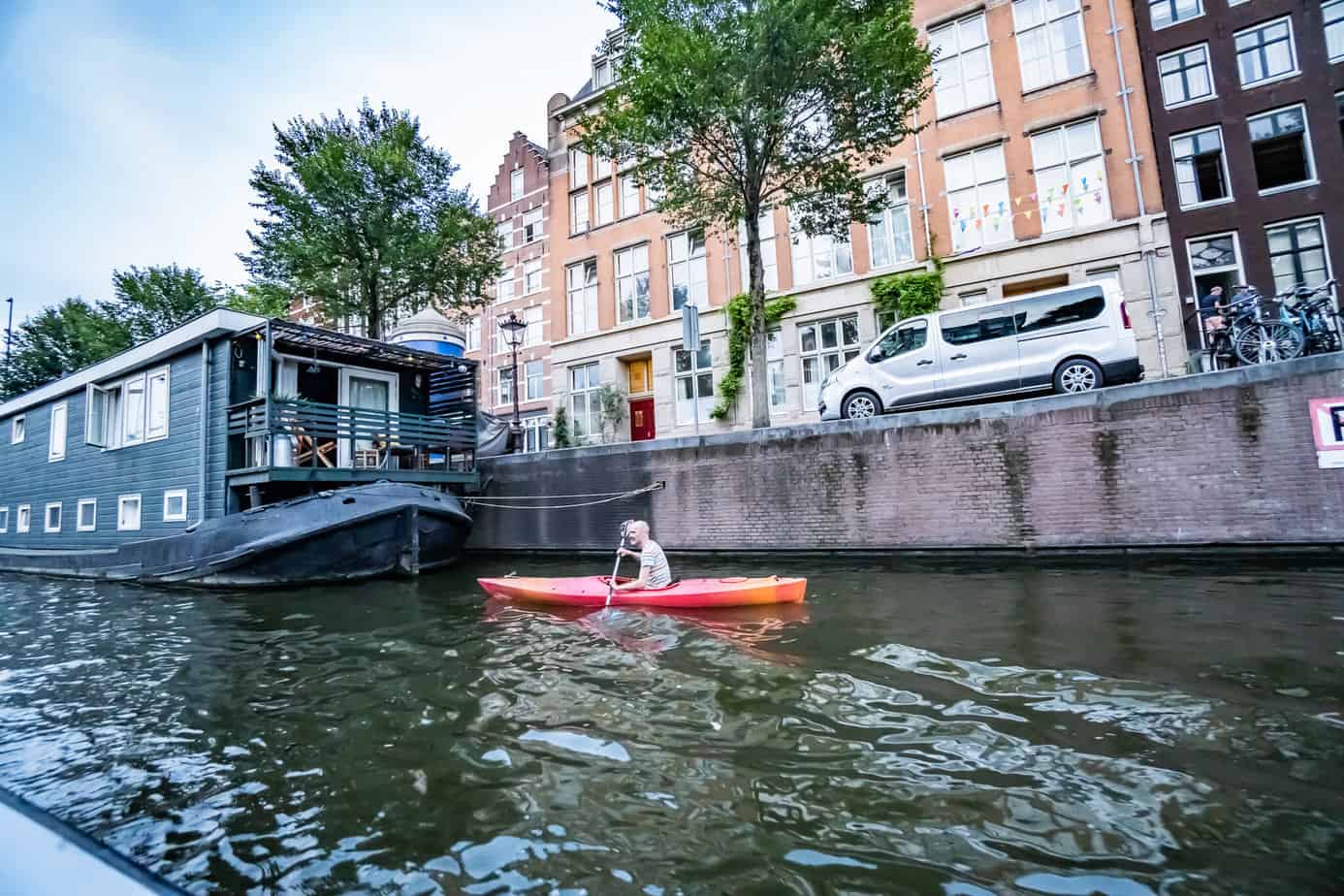 Mit der A-ROSA SENA 7 Tage auf Rhein-Kreuzfahrt 14 Kajakfahren in den Grachten