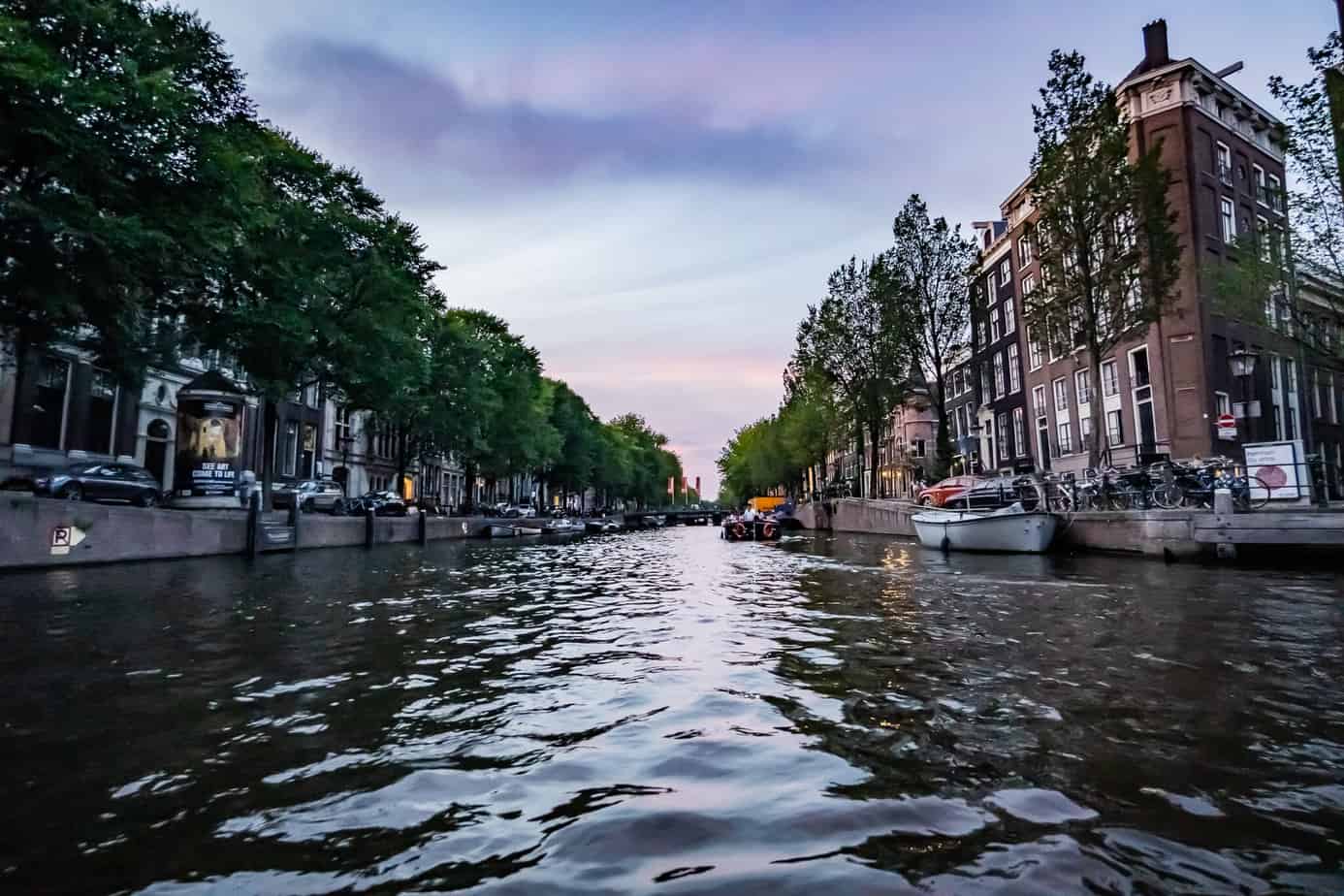 Mit der A-ROSA SENA 7 Tage auf Rhein-Kreuzfahrt 13 Nach Sonnenuntergang in den Grachten