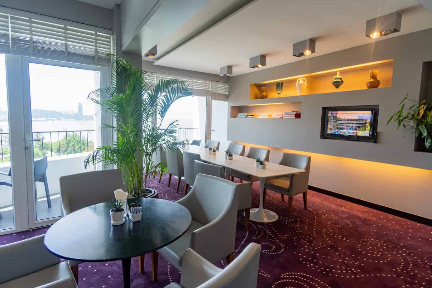 Hard Rock Hotel Pattaya – Übernachten wie ein Rock Star 37 In der Business Lounge des Hard Rock Hotel Pattaya