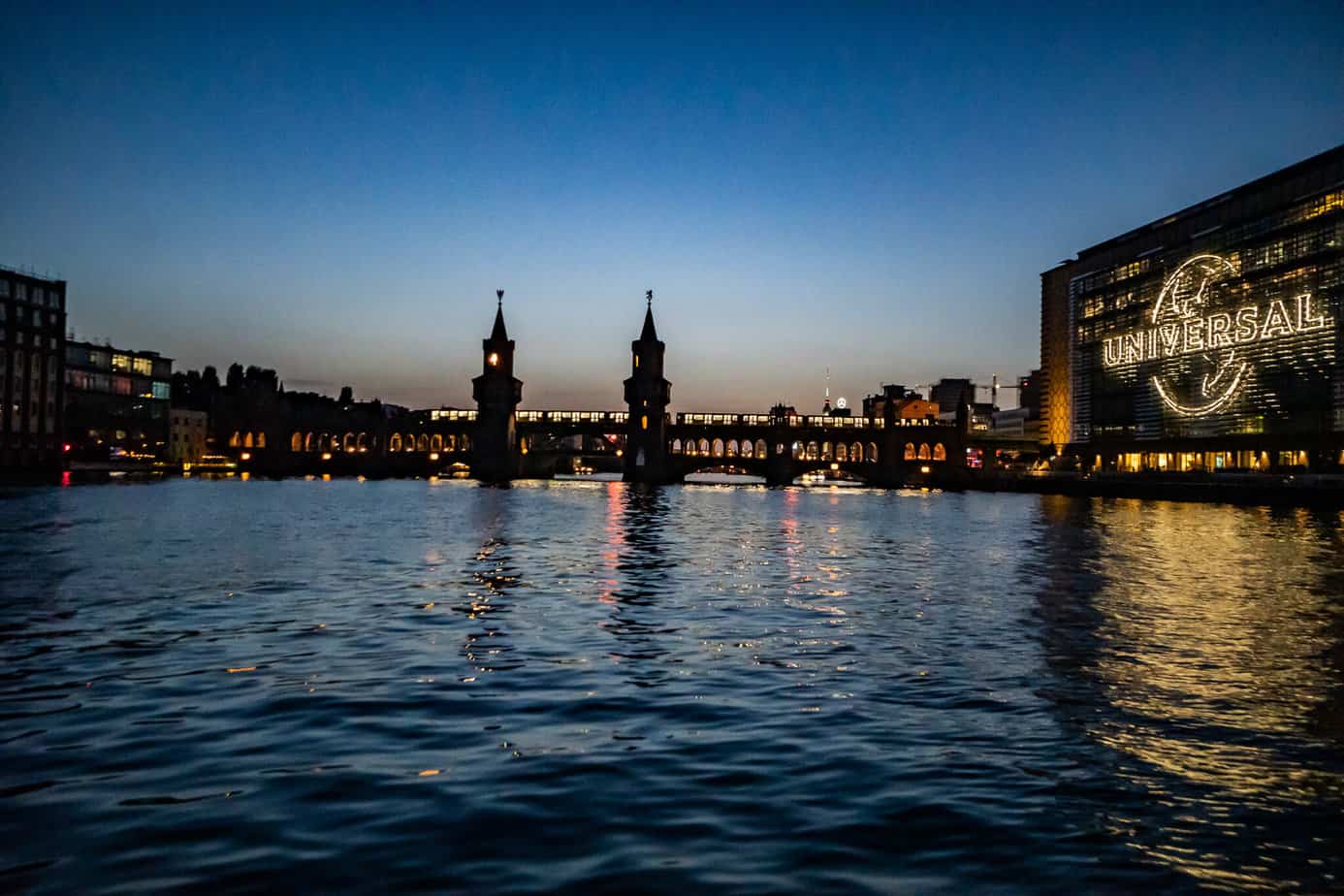 Die Oberbaumbrücke in Berlin