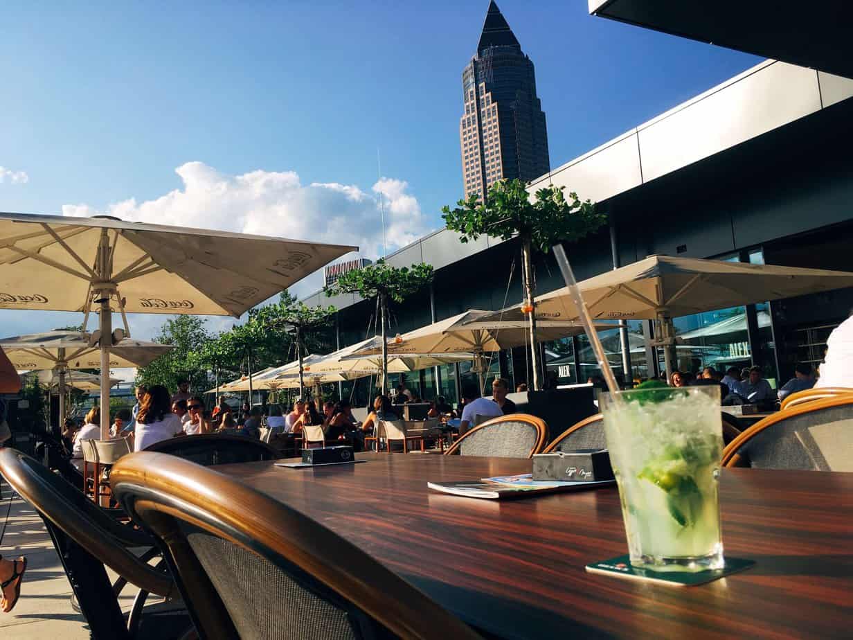 Im ALEX auf dem Skyline Plaza