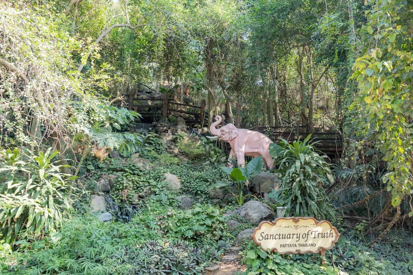 Am Sanctuary of Truth