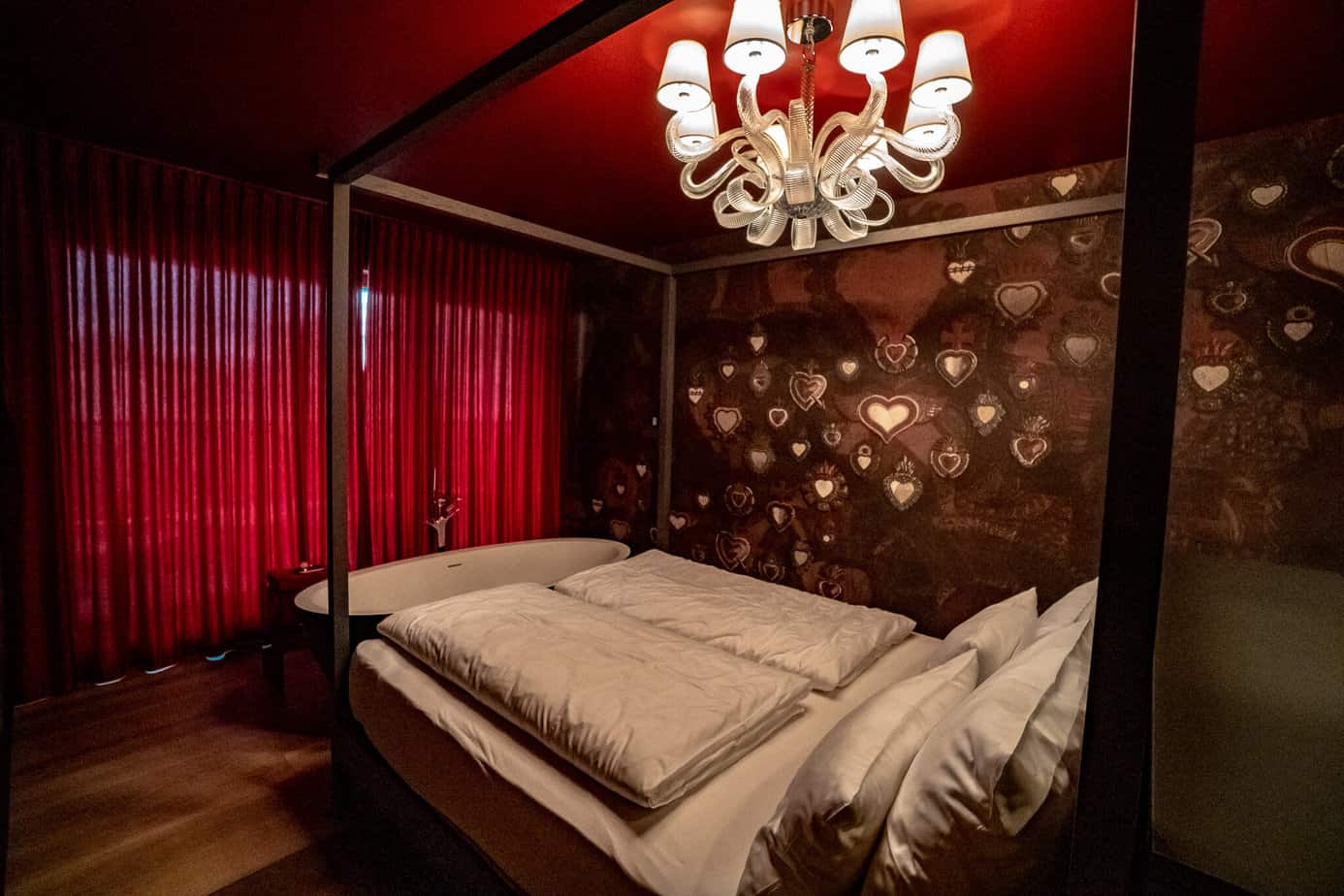 Das Schlafzimmer vom Eingang aus