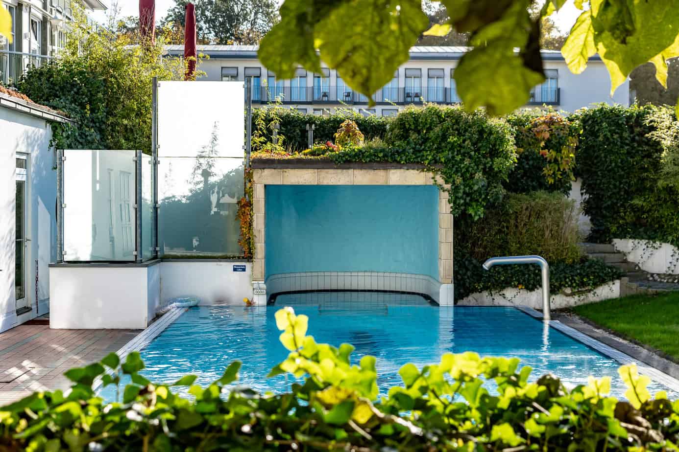 Das Schwimmbad des Parkhotel Bremen