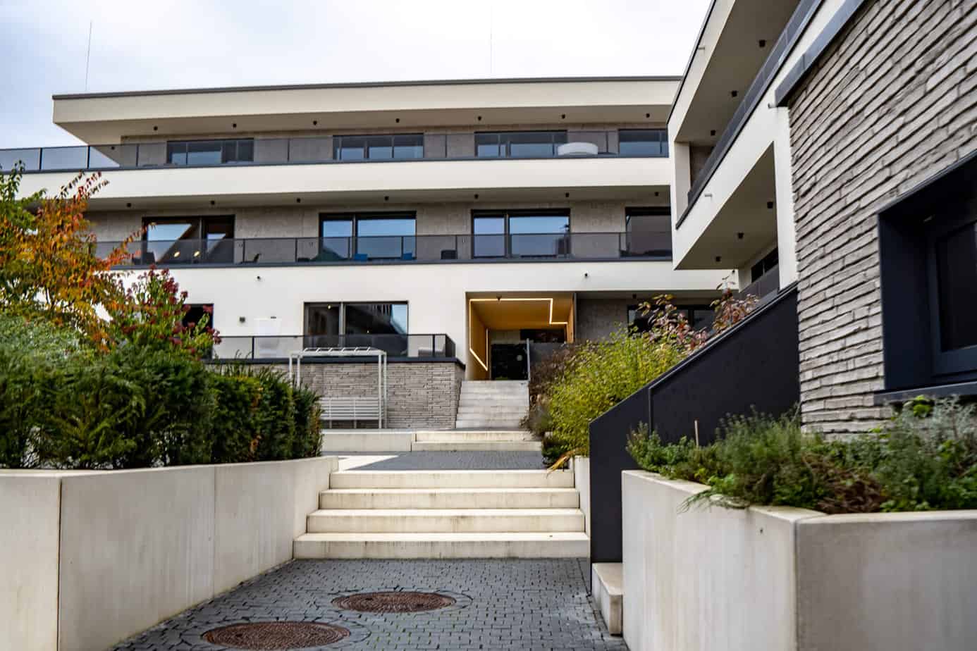 Der Außenbereich des Designhotel Laurichhof