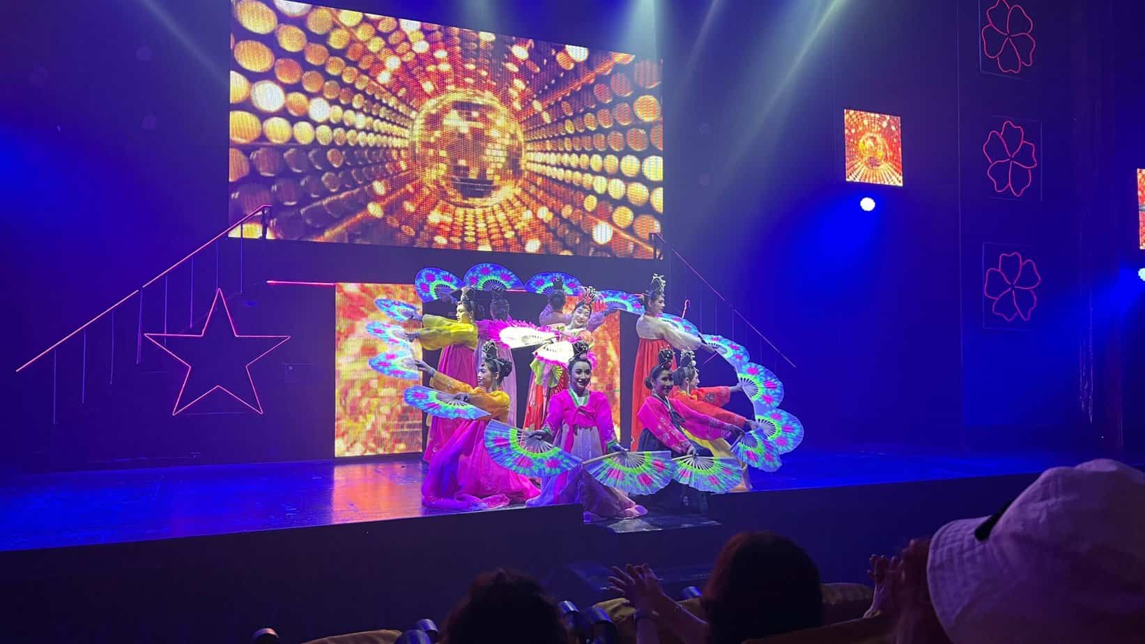 Siam Paragon Cabaret