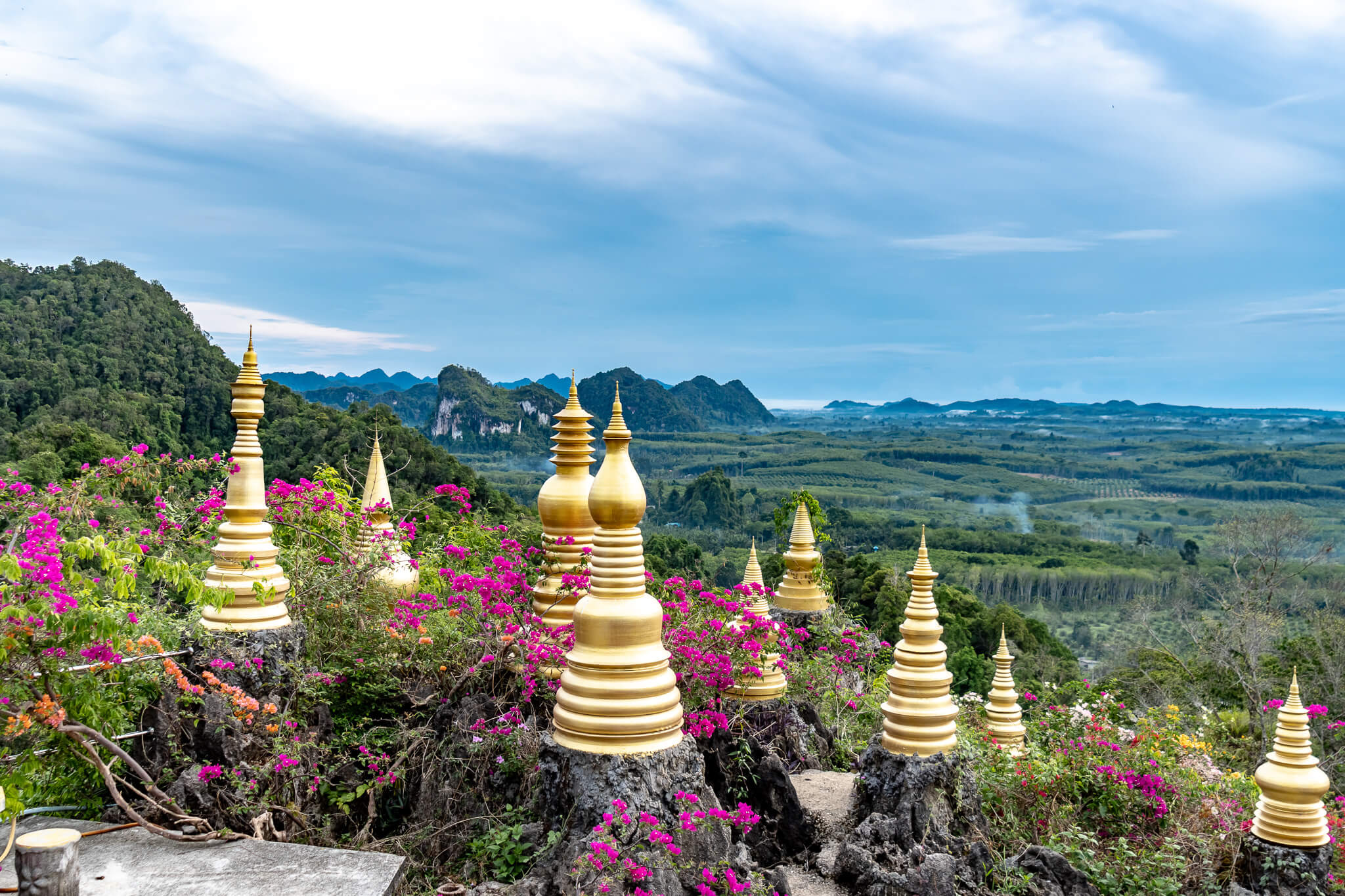 Auto mieten in Thailand: Führerschein, Versicherung & alle Tipps 2 Khao Na Nai Luang Dharma Park